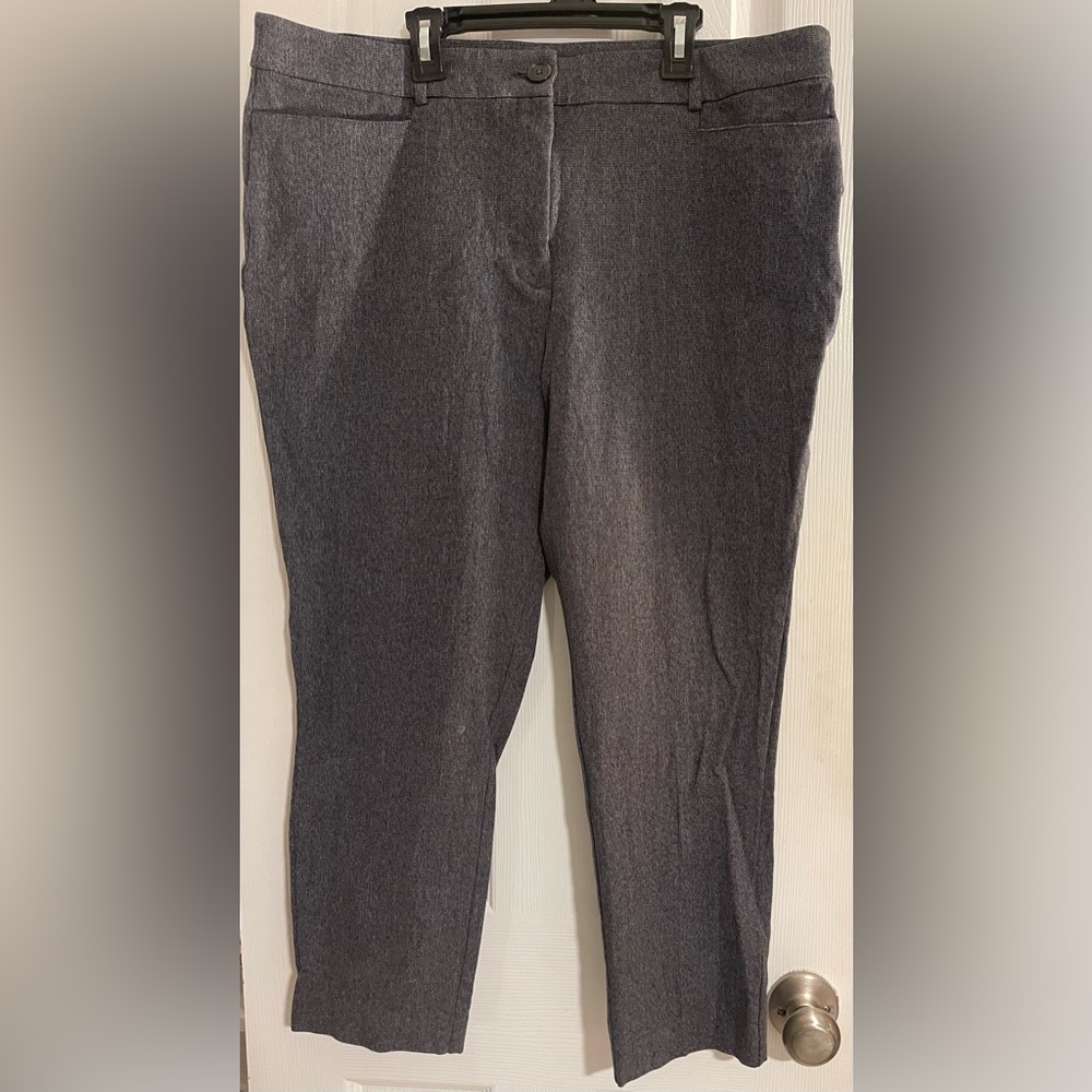 LOFT “Curvy” Skinny dress pant, black & white pattern, EUC, size 16P